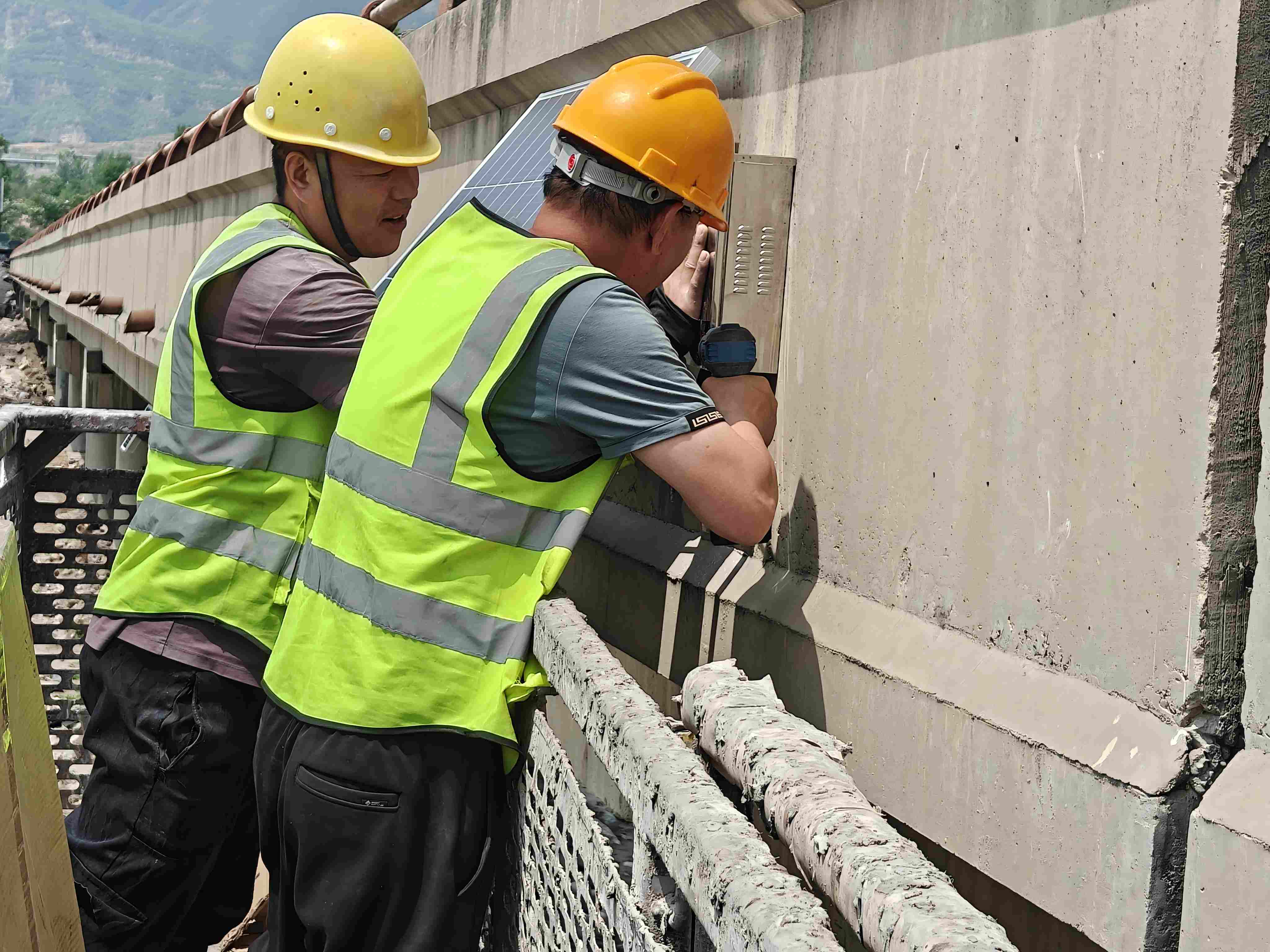 河北保定神北大桥动态健康监测