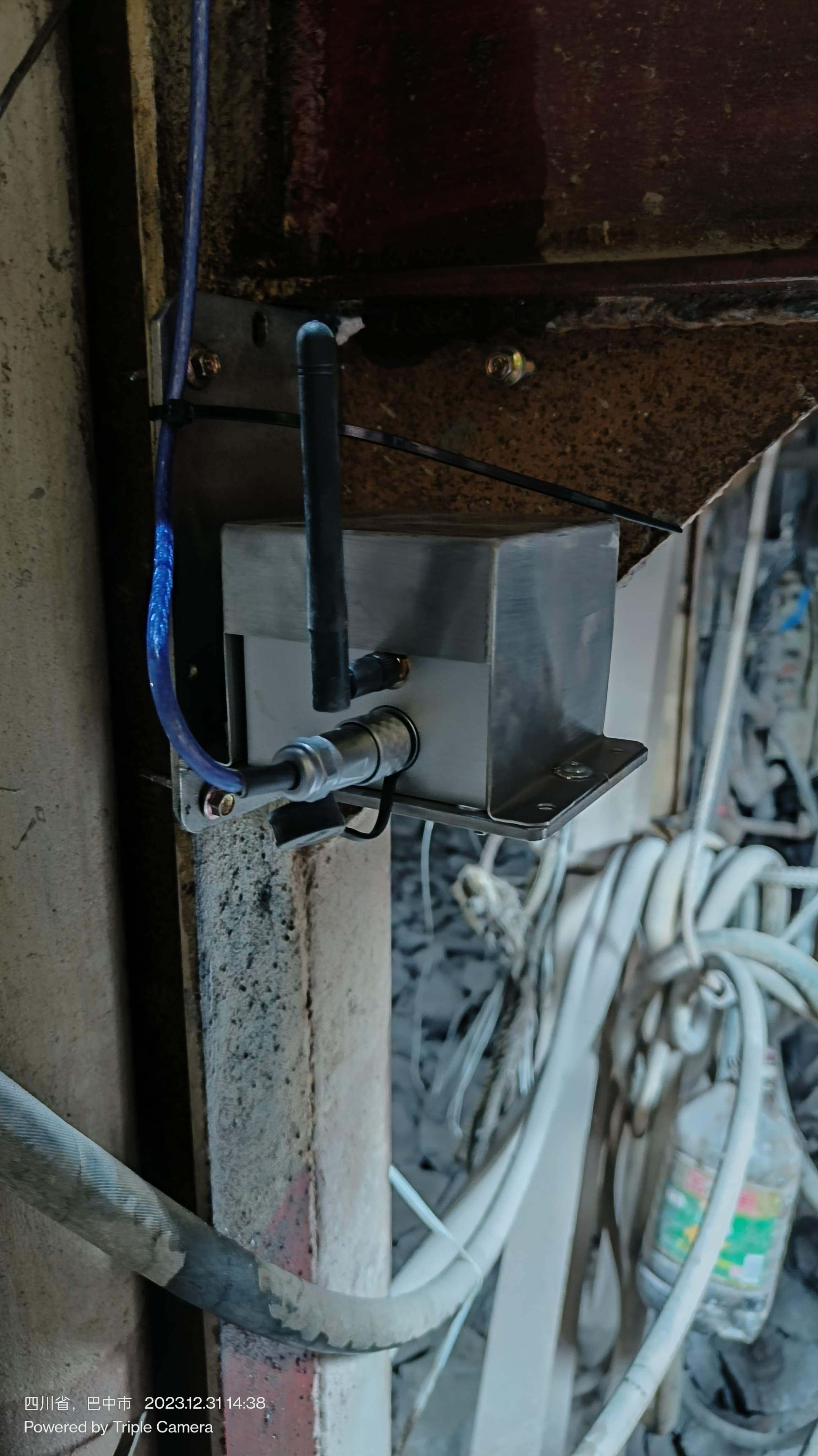 重庆某在建铁路隧道爆破振动监测